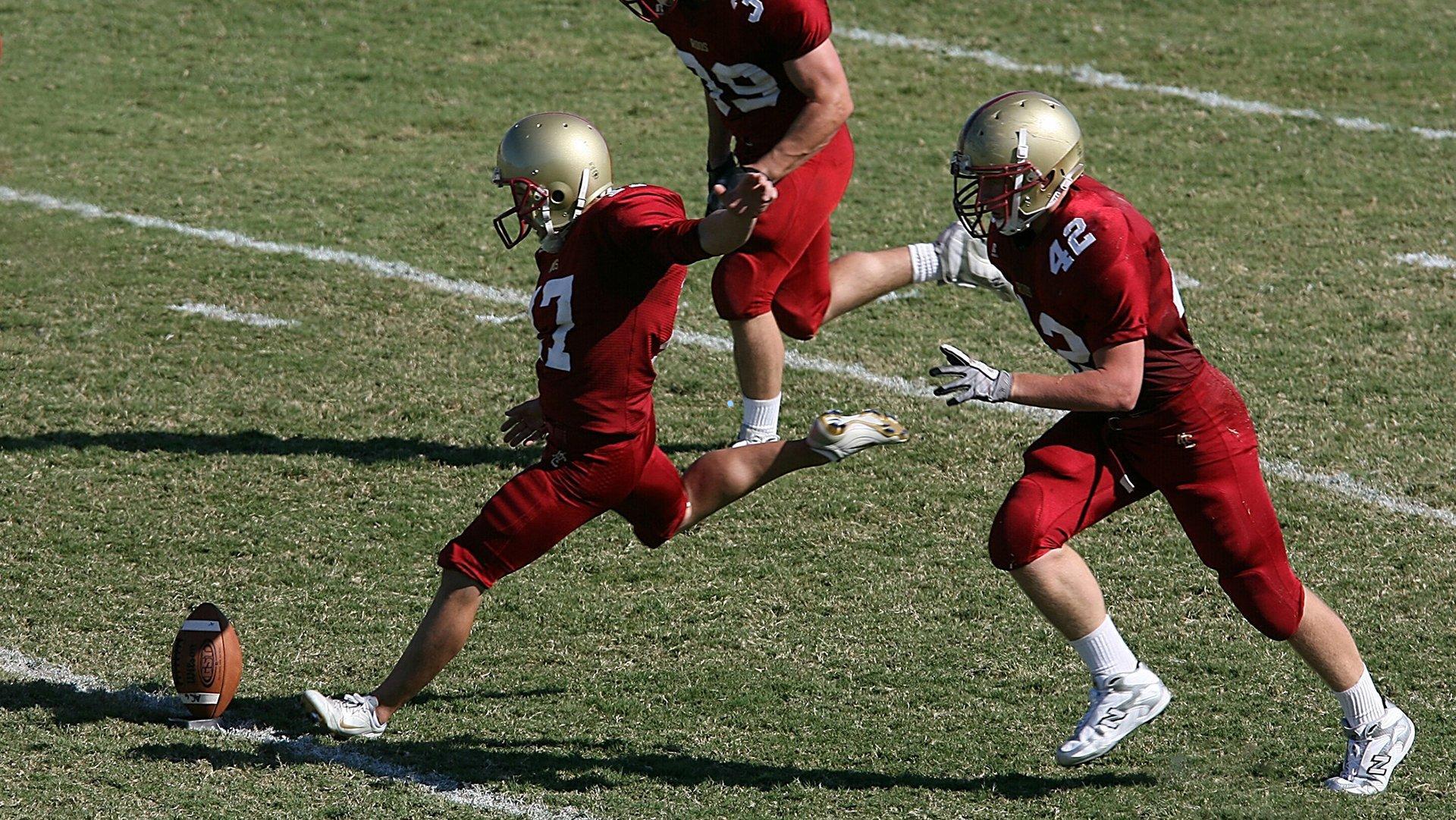 中国竞彩网首页_人民日报盘点2025十大体育事件，草根足球苏超席卷全国引领全民健身潮